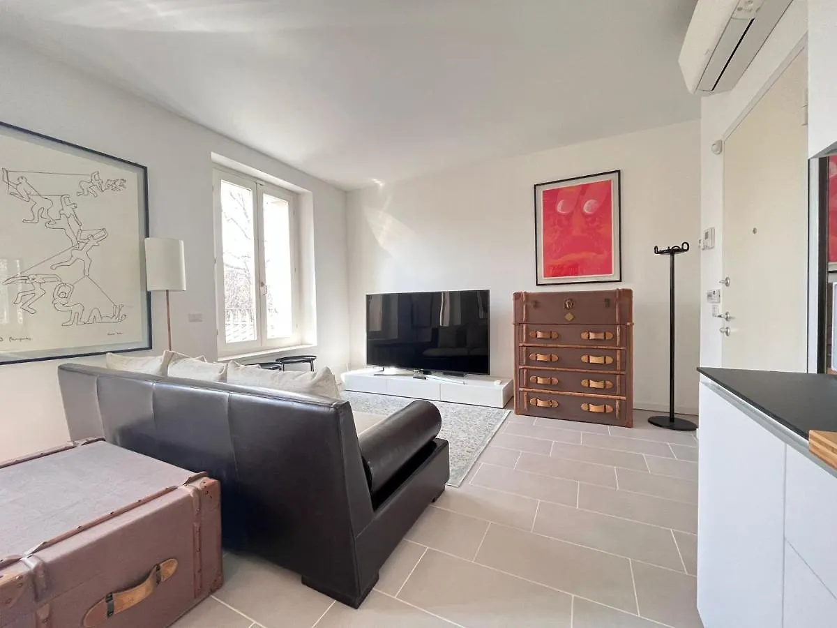 Kibilu - Viale Umbria Apartment Milan