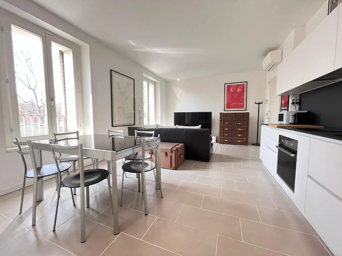Kibilu - Viale Umbria Apartment Milan